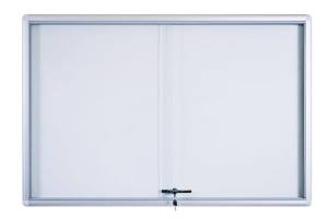 Gablota ogłoszeniowa GS3-P z drzwiami przesuwnymi 